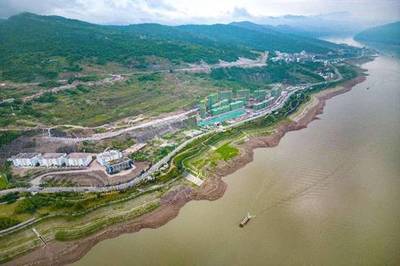 保护库岸安全打造休闲旅居胜地--重庆市云阳县两江假日酒店至一棵树库岸环境综合整治工程